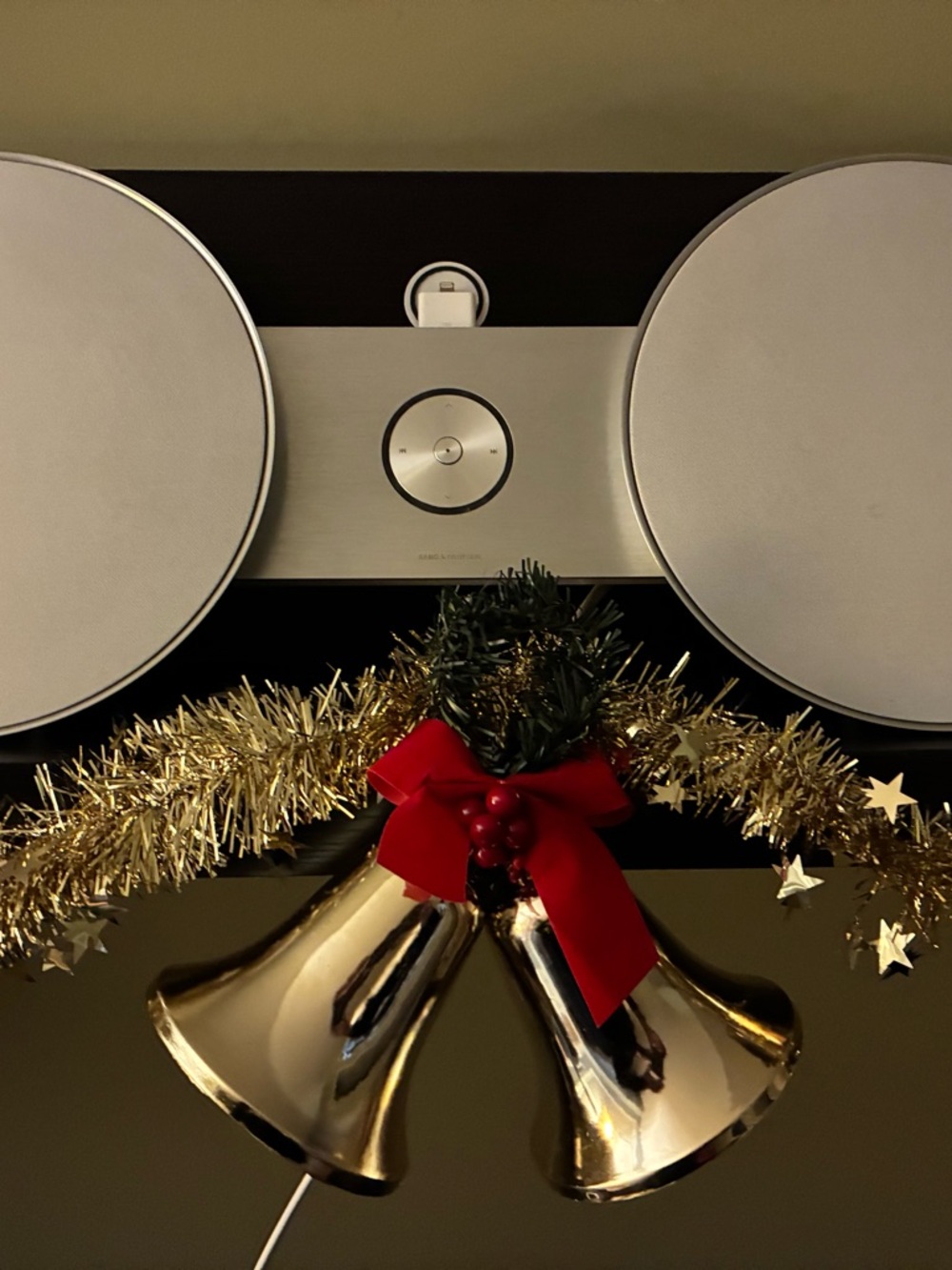 Bang & Olufsen BeoSound 8